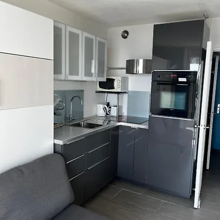 Studio, Vue Panoramique Sur La Ciotat